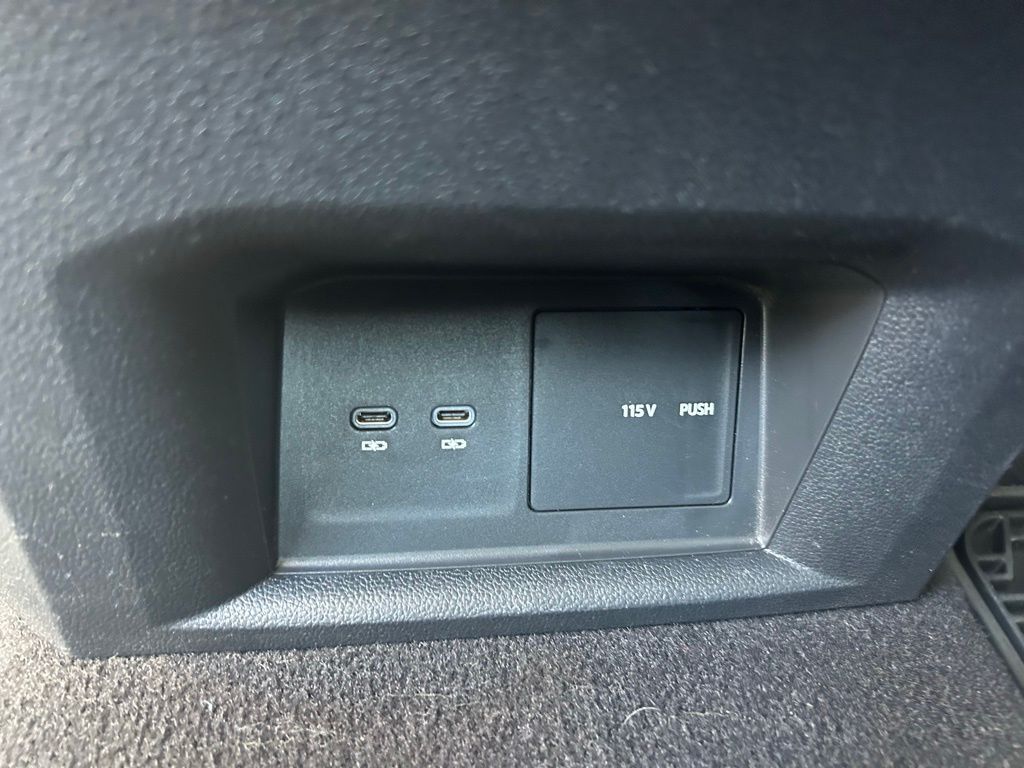 2023 Volkswagen Atlas 2.0T SE w/Technology Tampa FL