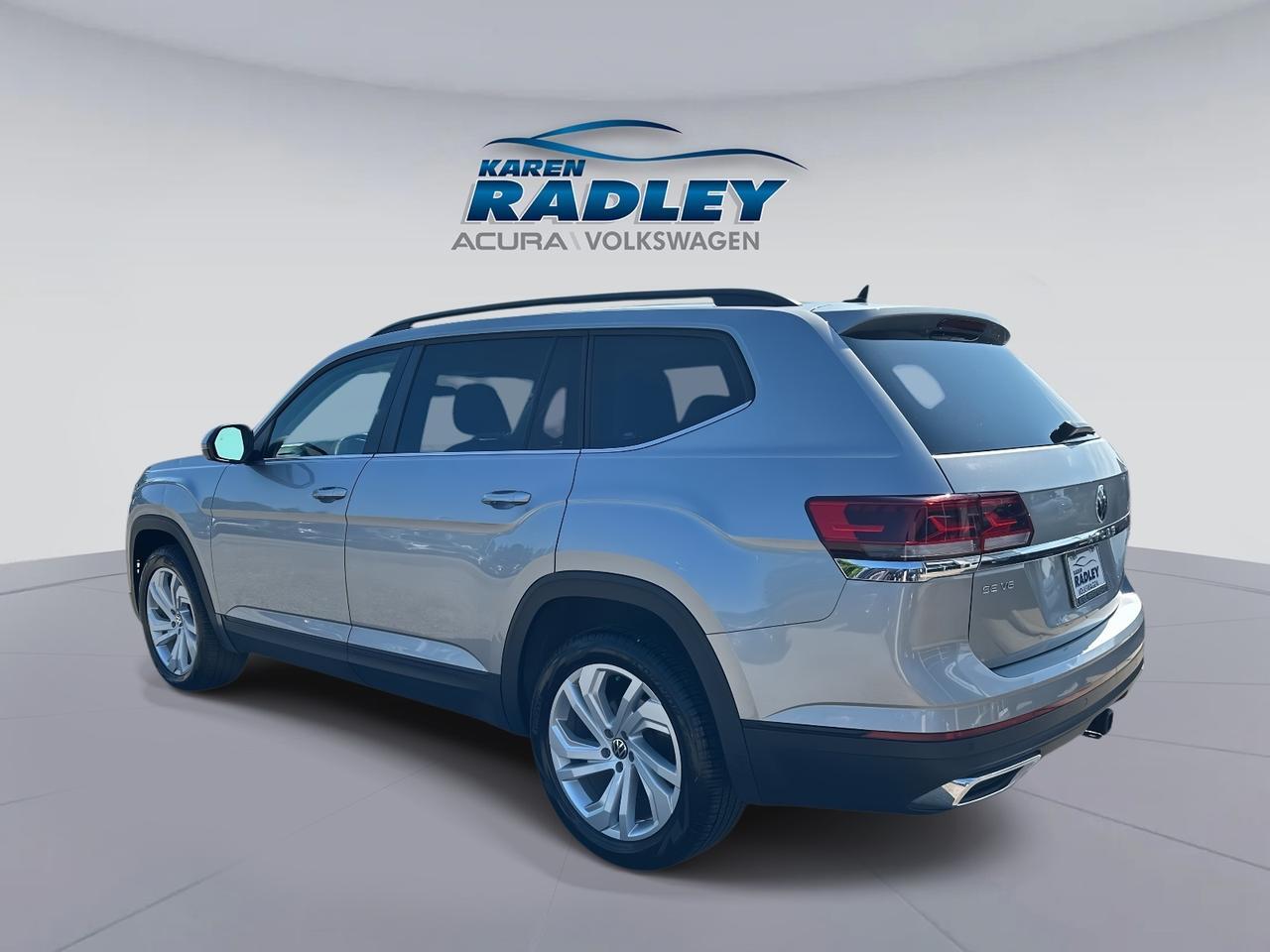 2023 Volkswagen Atlas 3.6L V6 SE w/Technology