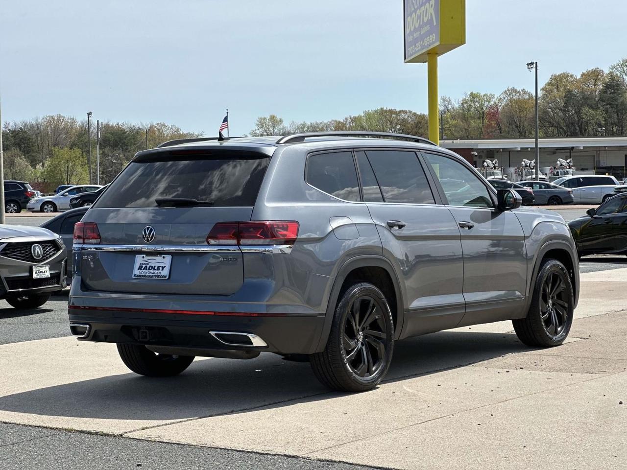 2023 Volkswagen Atlas 3.6L V6 SE w/Technology