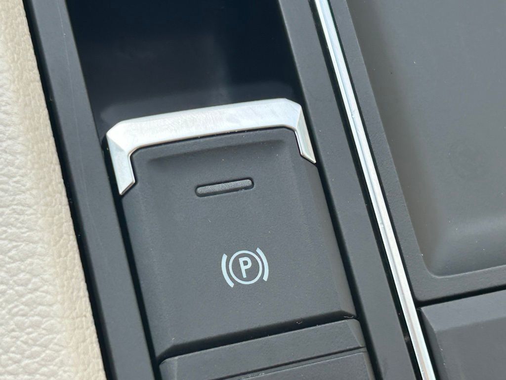 2023 Volkswagen Atlas 3.6L V6 SE w/Technology Tampa FL