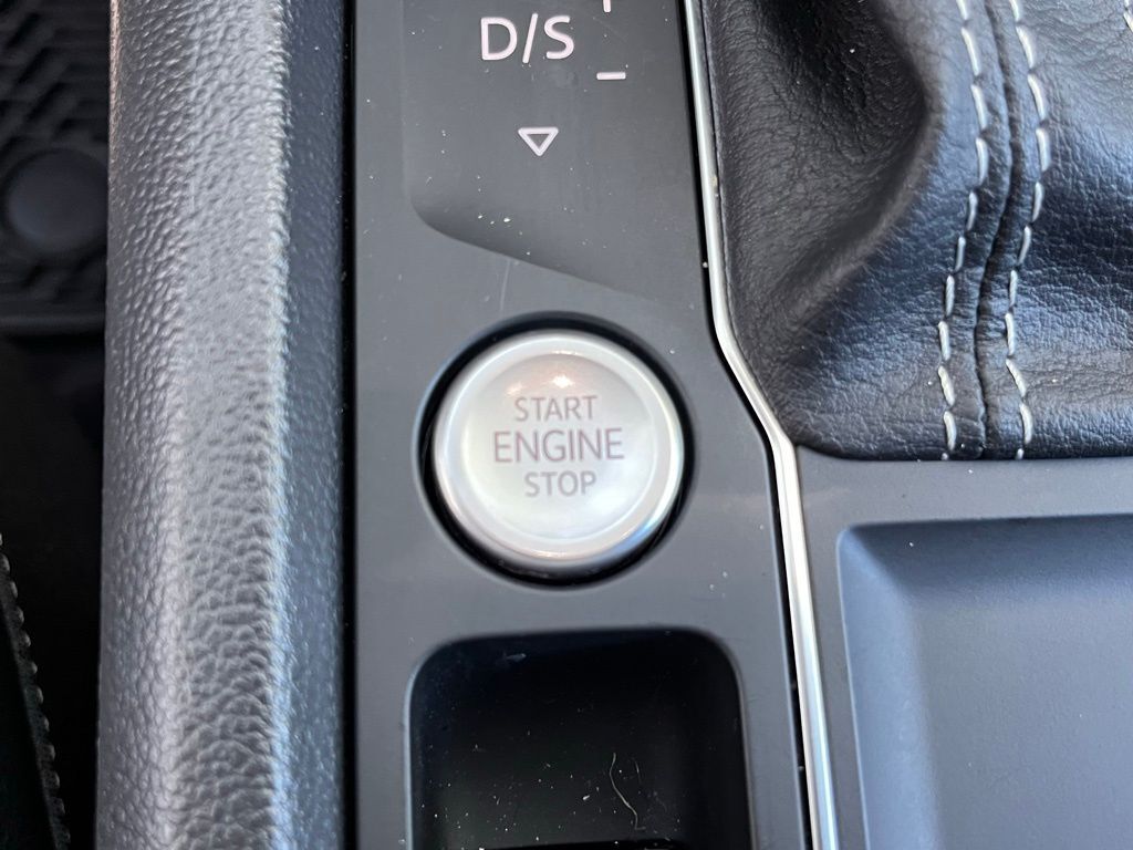 2023 Volkswagen Atlas 3.6L V6 SE w/Technology Tampa FL