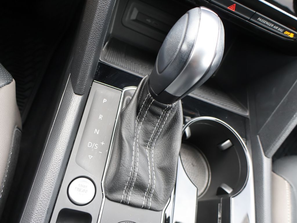 2023 Volkswagen Atlas 3.6L V6 SEL Premium R-Line