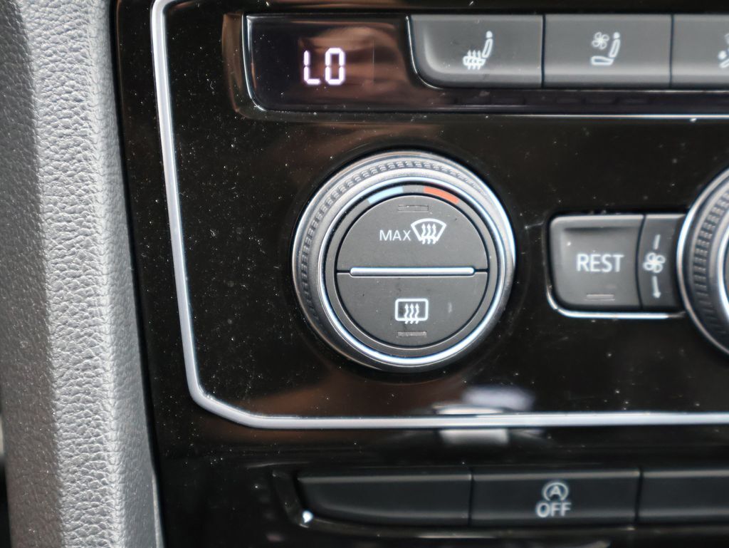 2023 Volkswagen Atlas 3.6L V6 SEL Premium R-Line