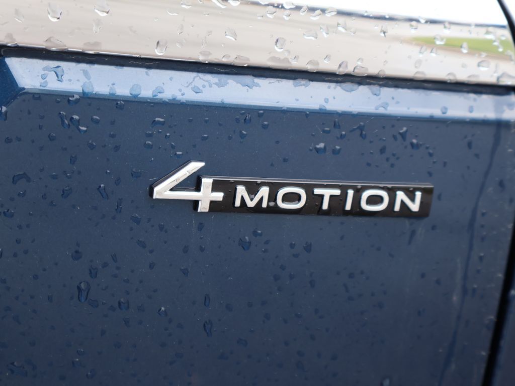 2023 Volkswagen Atlas 3.6L V6 SEL Premium R-Line