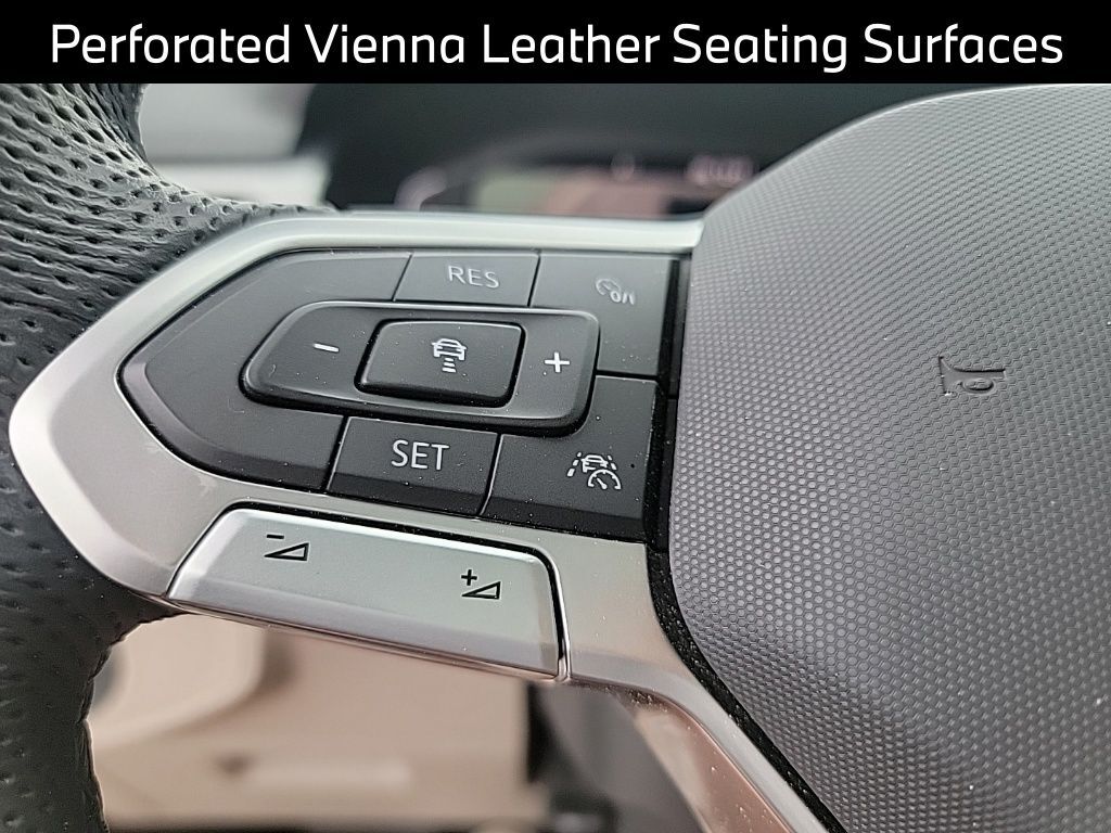 2023 Volkswagen Atlas 3.6L V6 SEL Premium R-Line