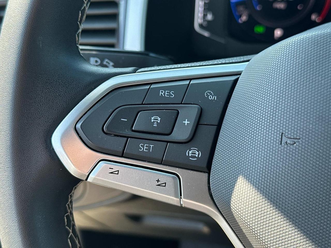 2023 Volkswagen Atlas Cross Sport 3.6L V6 SE w/Technology Woodbridge VA