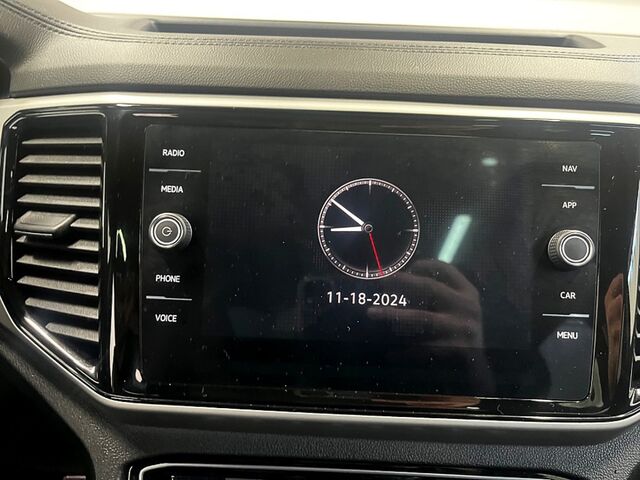 2023 Volkswagen Atlas Cross Sport 3.6L V6 SEL Premium R-Line Oshkosh WI