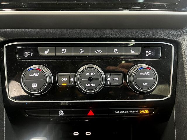 2023 Volkswagen Atlas Cross Sport 3.6L V6 SEL Premium R-Line Oshkosh WI
