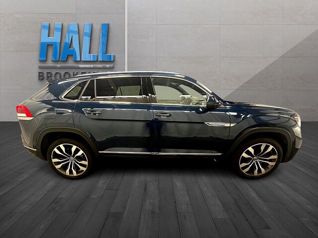 2023 Volkswagen Atlas Cross Sport 3.6L V6 SEL Premium R-Line Oshkosh WI