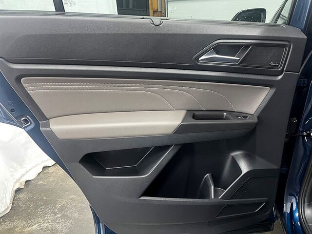 2023 Volkswagen Atlas Cross Sport 3.6L V6 SEL Premium R-Line Oshkosh WI