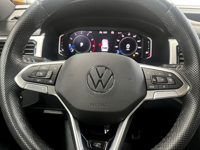 2023 Volkswagen Atlas Cross Sport 3.6L V6 SEL Premium R-Line Oshkosh WI