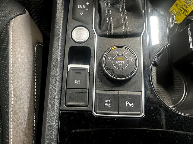 2023 Volkswagen Atlas Cross Sport 3.6L V6 SEL Premium R-Line Oshkosh WI
