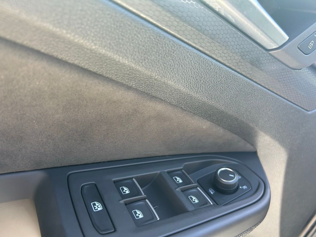 2023 Volkswagen Golf GTI 2.0T 40th Anniversary Edition Tampa FL