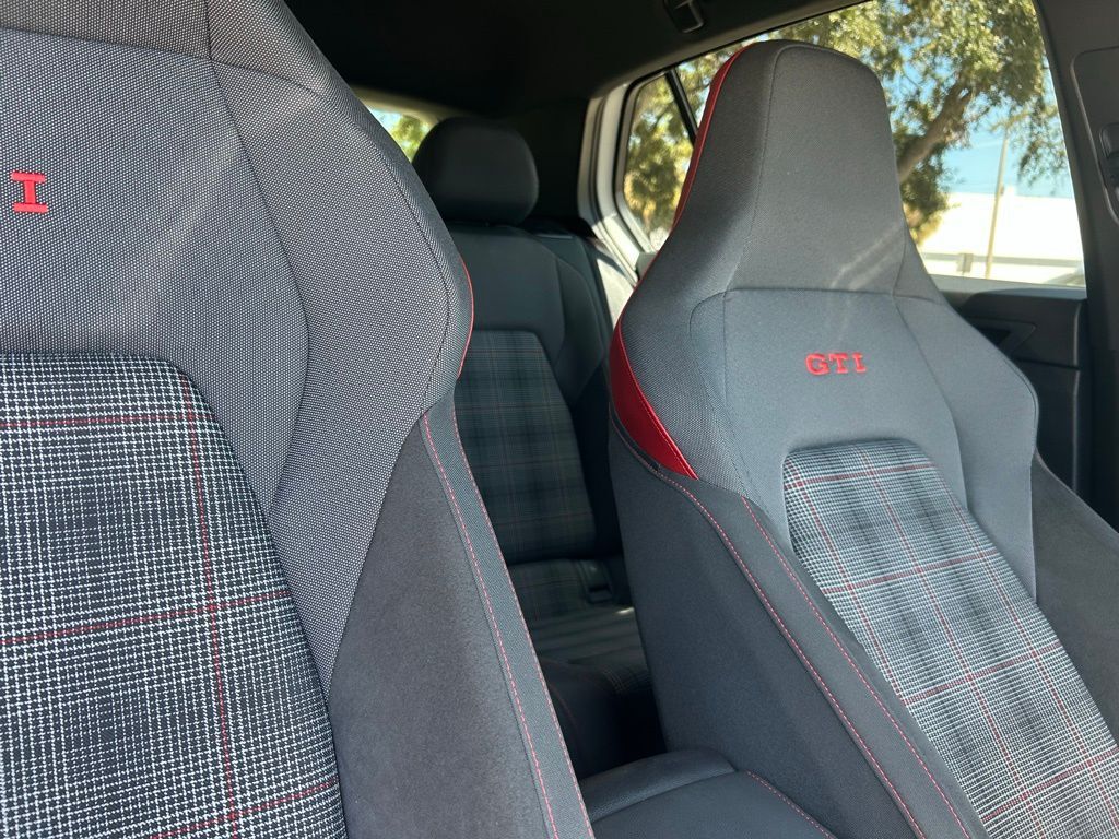 2023 Volkswagen Golf GTI 2.0T 40th Anniversary Edition Tampa FL