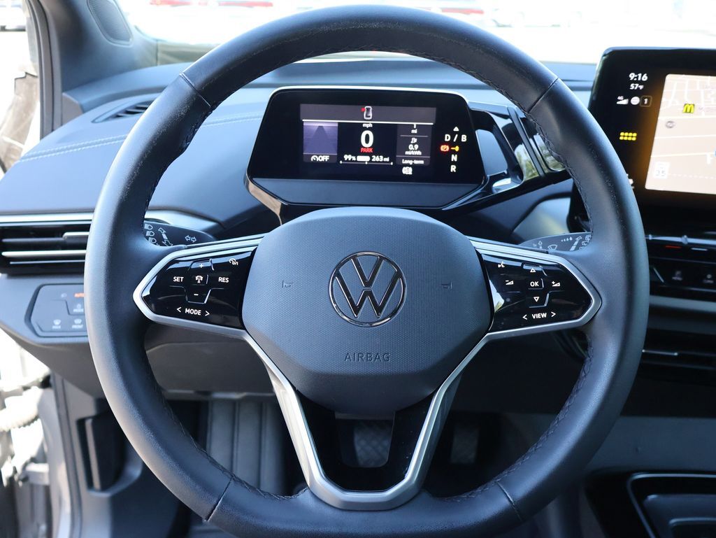 2023 Volkswagen ID.4 Pro