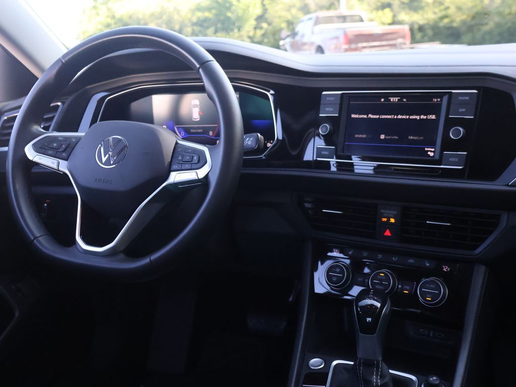 2023 Volkswagen Jetta 1.5T SE