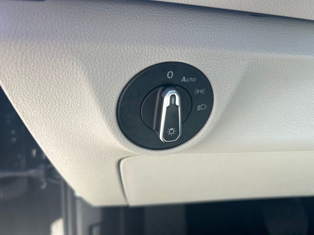 2023 Volkswagen Jetta 1.5T SE Tampa FL