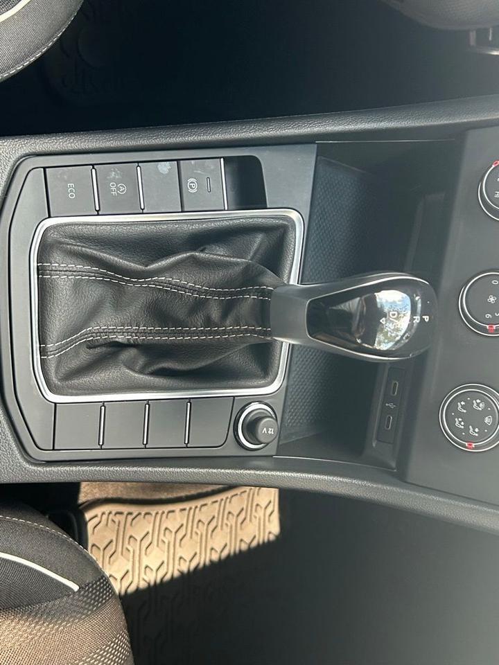 2023 Volkswagen Jetta 1.5T Sport Tampa FL