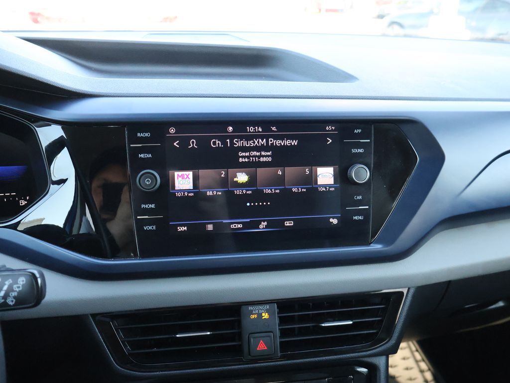 2023 Volkswagen Taos 1.5T SE