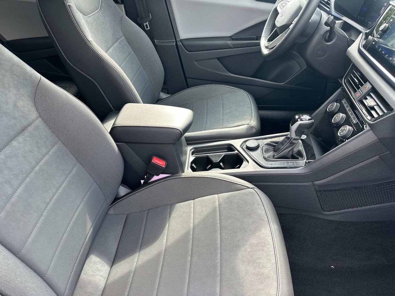 2023 Volkswagen Taos 1.5T SE Woodbridge VA