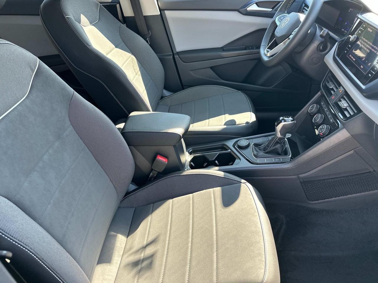 2023 Volkswagen Taos 1.5T SE Woodbridge VA