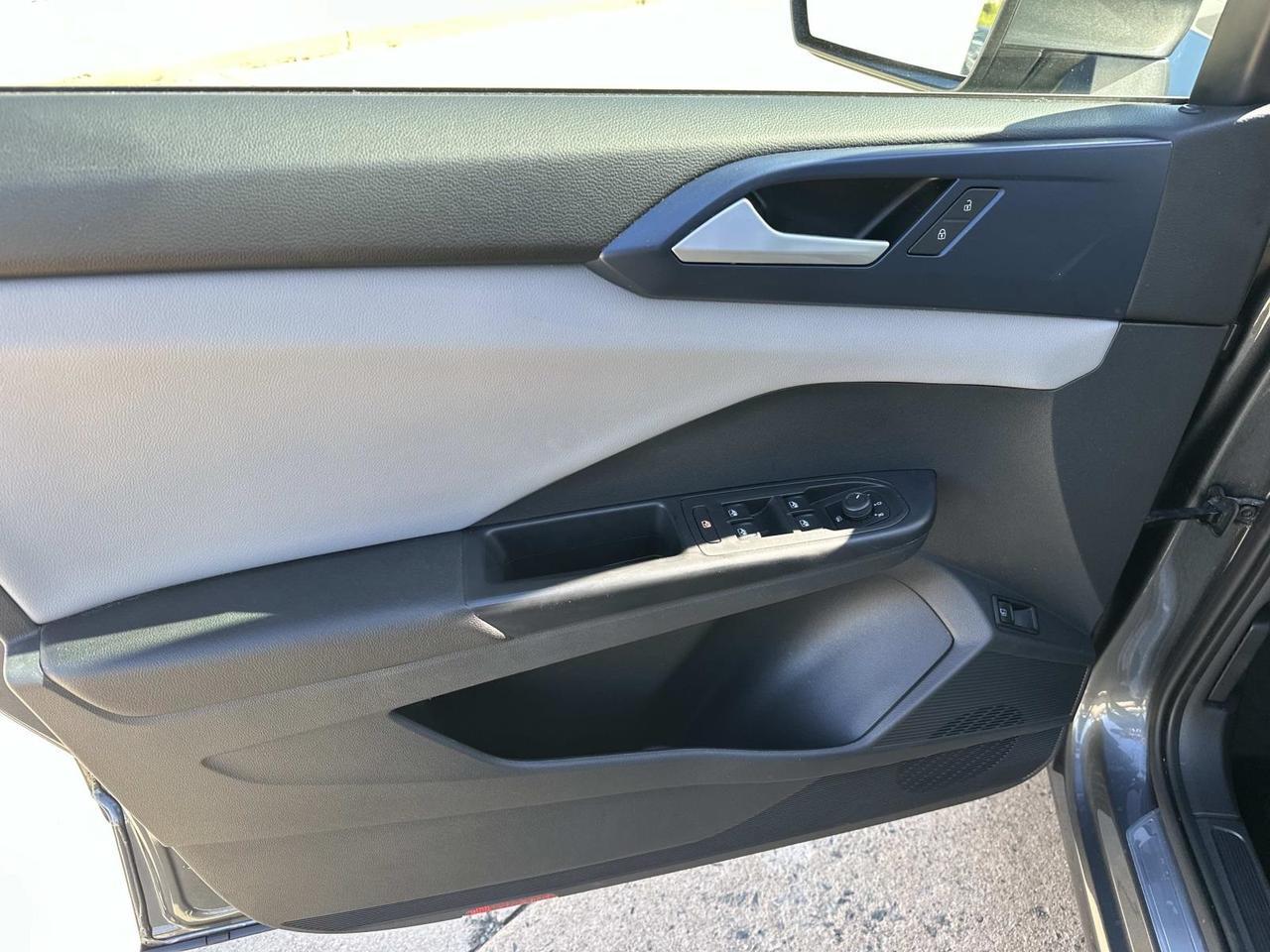 2023 Volkswagen Taos 1.5T SE Woodbridge VA