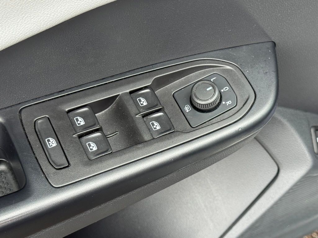 2023 Volkswagen Taos 1.5T SE Lakeland FL