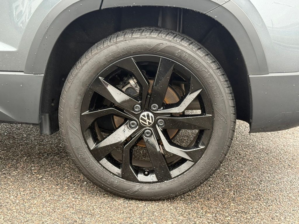 2023 Volkswagen Taos 1.5T SE Lakeland FL