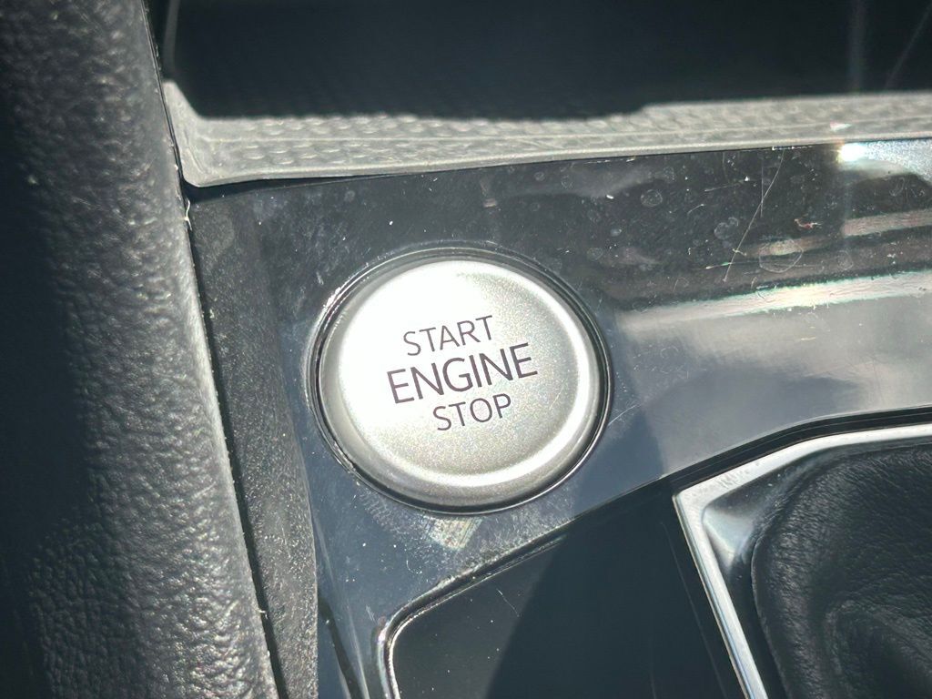 2023 Volkswagen Taos 1.5T SE Tampa FL