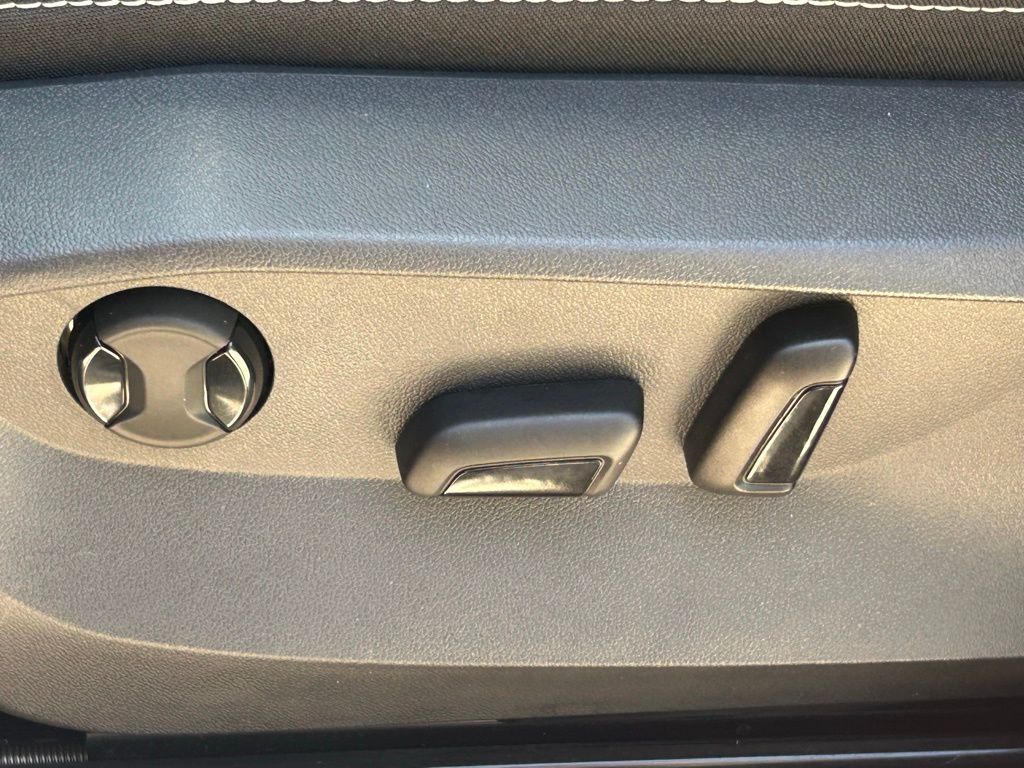 2023 Volkswagen Taos 1.5T SE Tampa FL