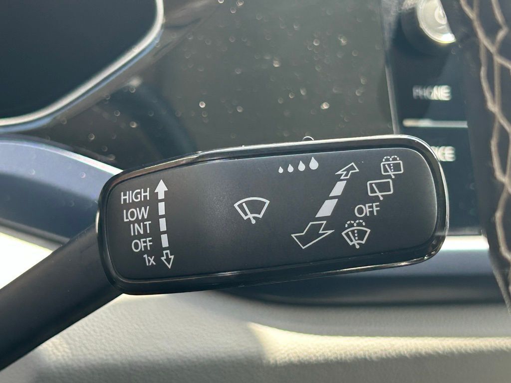 2023 Volkswagen Taos 1.5T SE Tampa FL