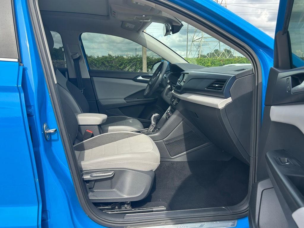 2023 Volkswagen Taos 1.5T SE Tampa FL