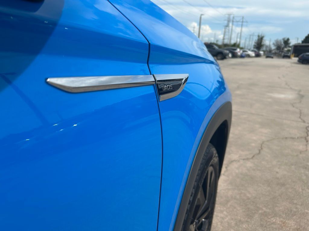2023 Volkswagen Taos 1.5T SE Tampa FL