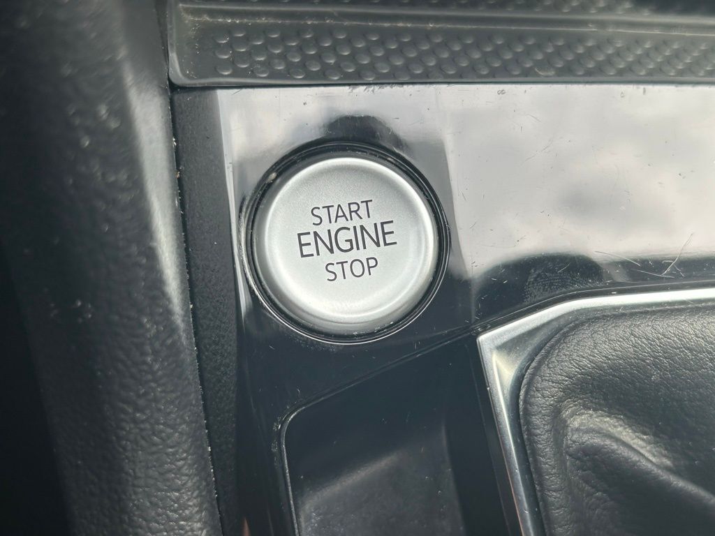 2023 Volkswagen Taos 1.5T SE Tampa FL