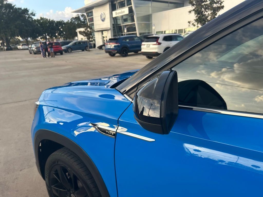 2023 Volkswagen Taos 1.5T SE Tampa FL