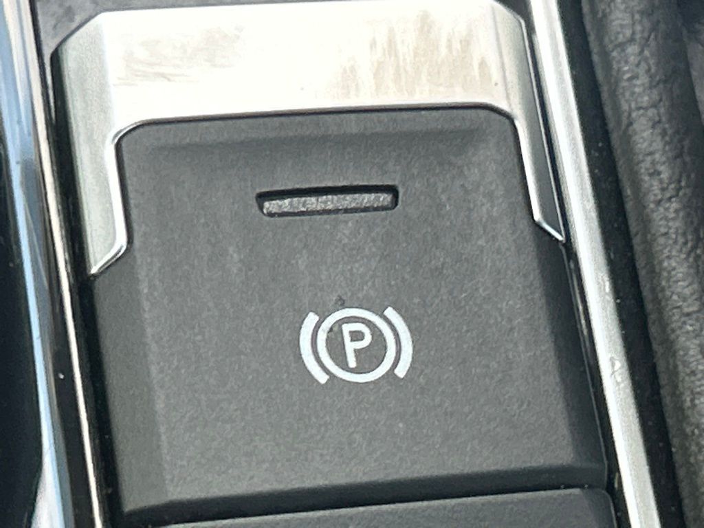 2023 Volkswagen Taos 1.5T SE Tampa FL