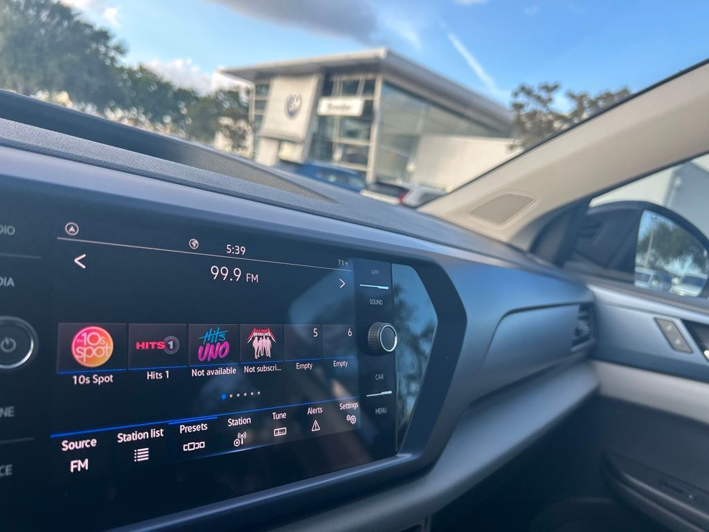 2023 Volkswagen Taos 1.5T SE Tampa FL