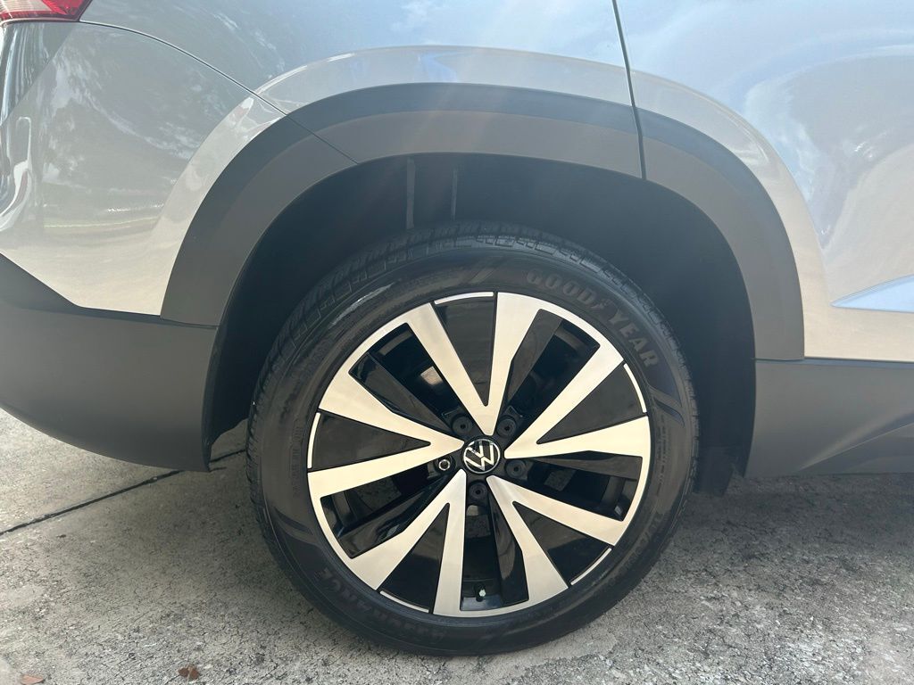 2023 Volkswagen Taos 1.5T SE Tampa FL