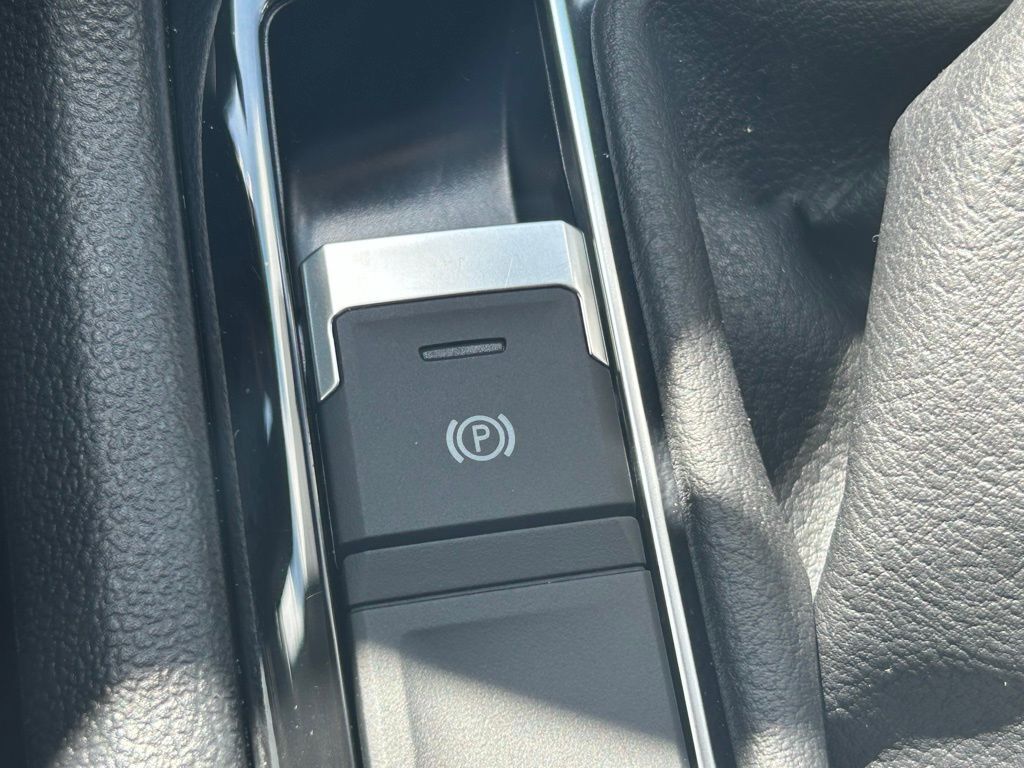 2023 Volkswagen Taos 1.5T SE Tampa FL
