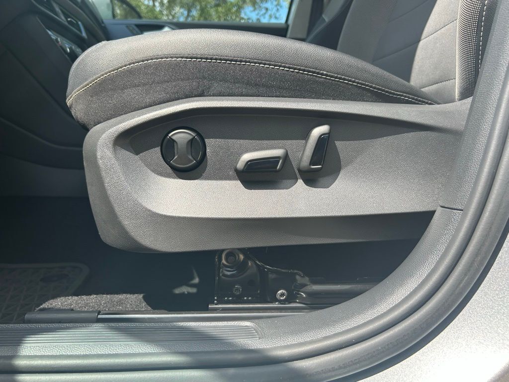 2023 Volkswagen Taos 1.5T SE Tampa FL