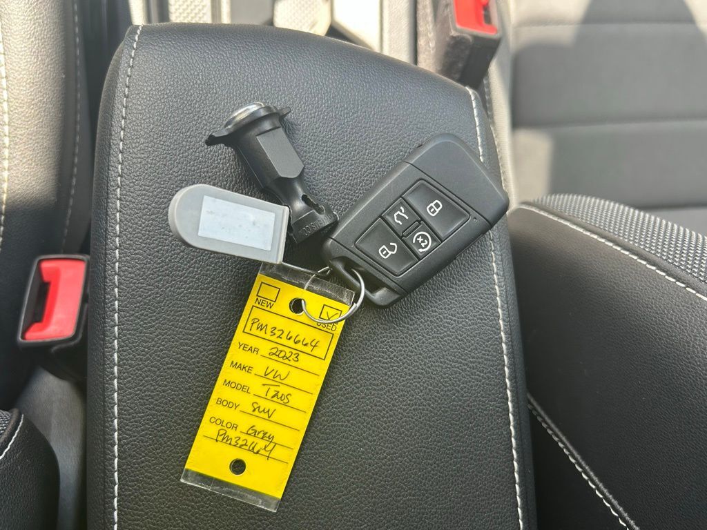 2023 Volkswagen Taos 1.5T SE Tampa FL
