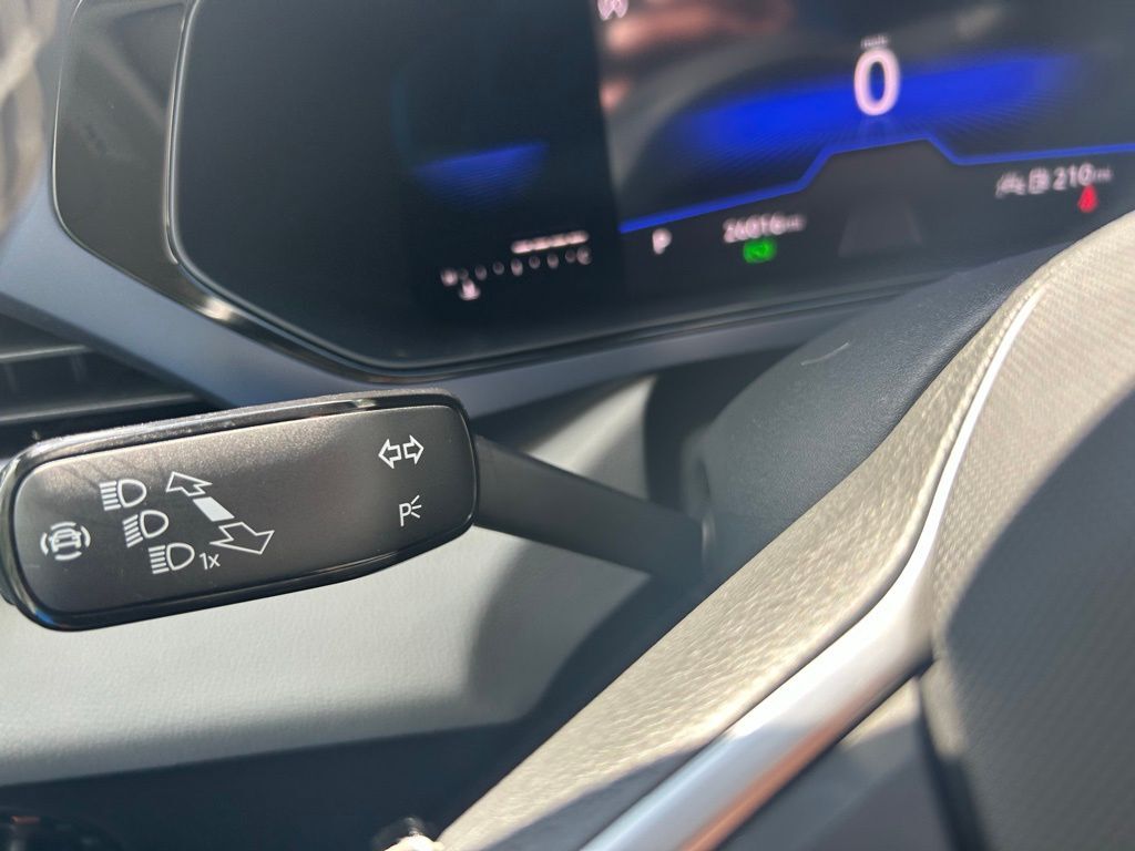 2023 Volkswagen Taos 1.5T SE Tampa FL