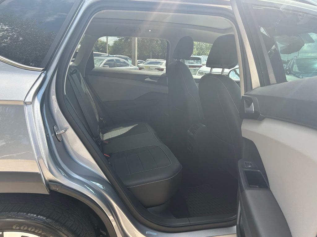 2023 Volkswagen Taos 1.5T SE Tampa FL