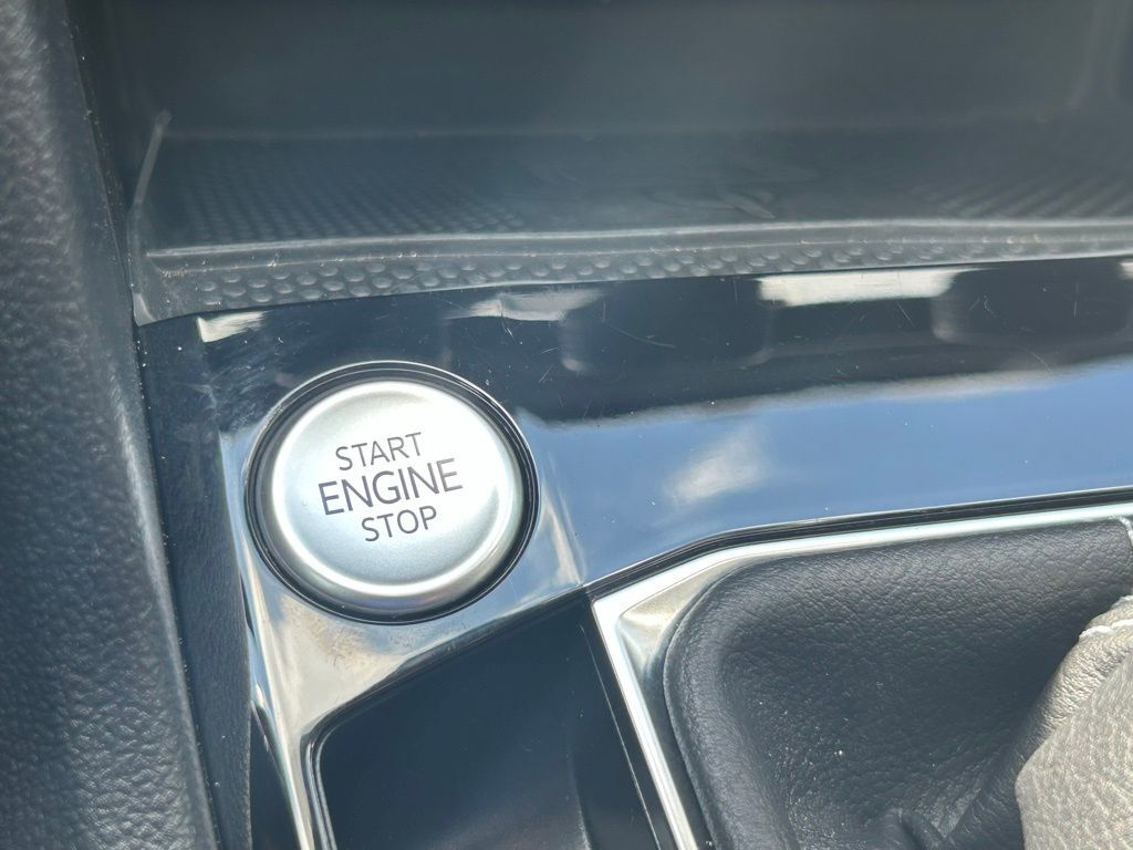 2023 Volkswagen Taos 1.5T SE Tampa FL