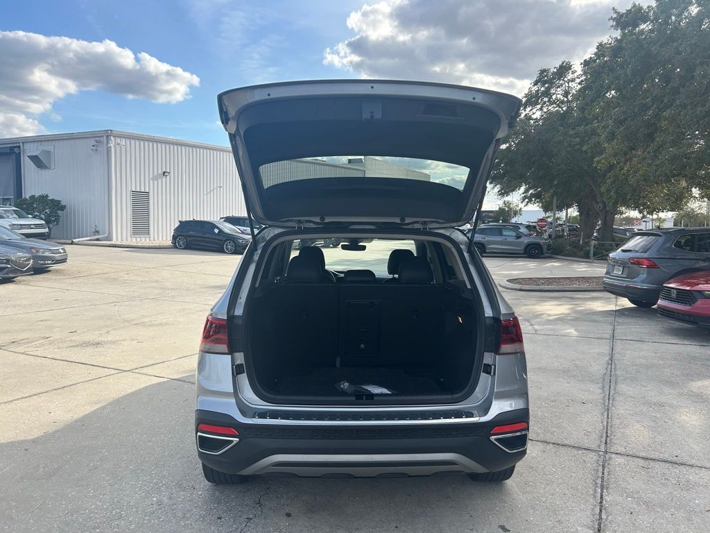 2023 Volkswagen Taos 1.5T SE Tampa FL