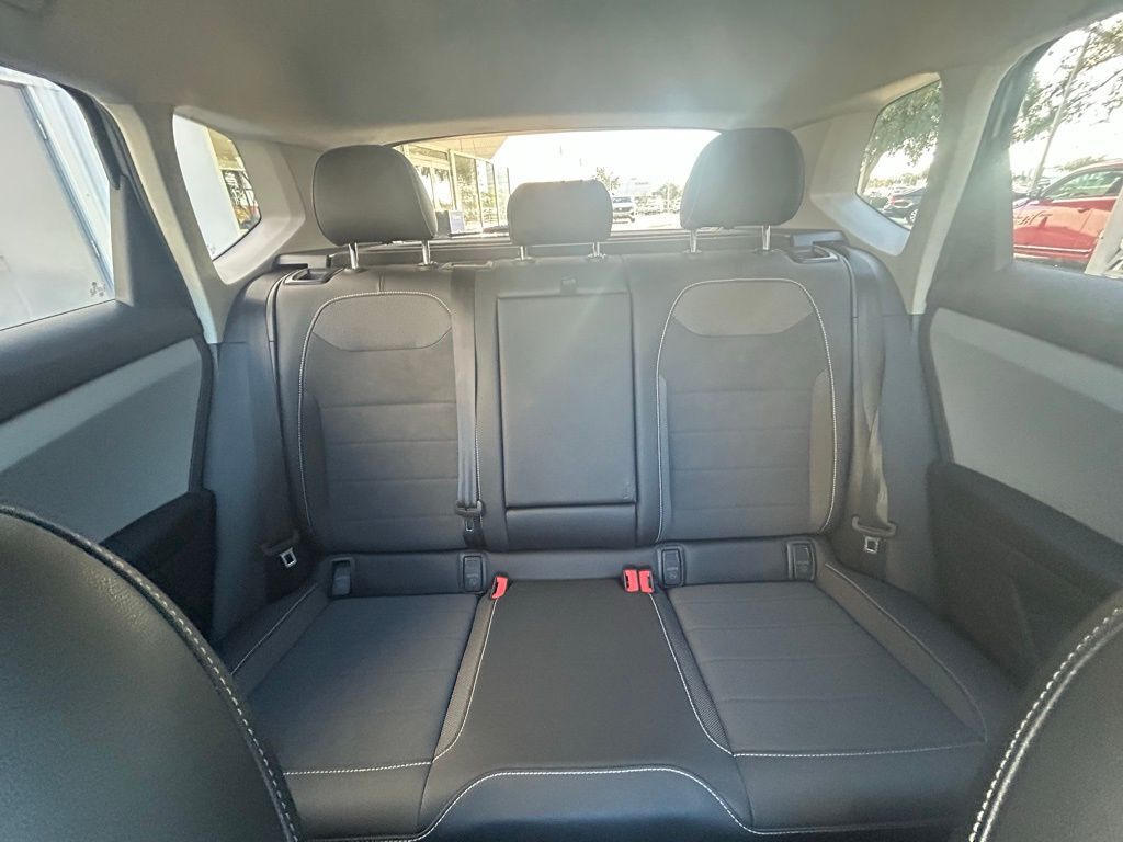 2023 Volkswagen Taos 1.5T SE Tampa FL