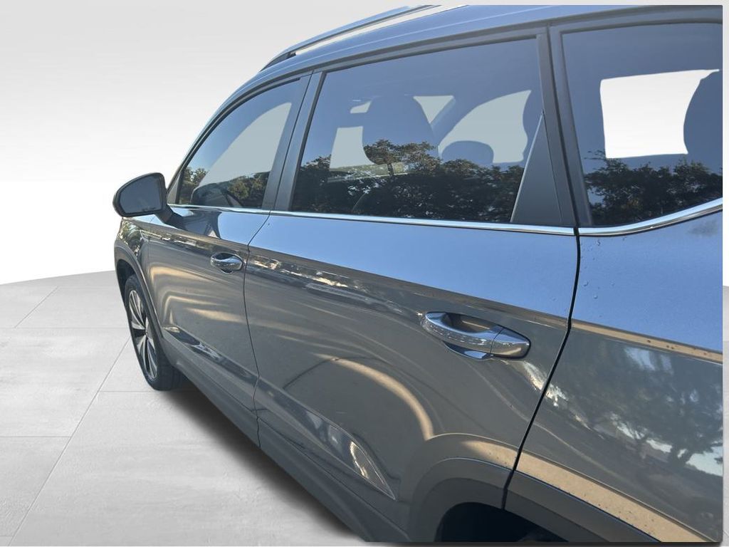 2023 Volkswagen Taos 1.5T SE Tampa FL