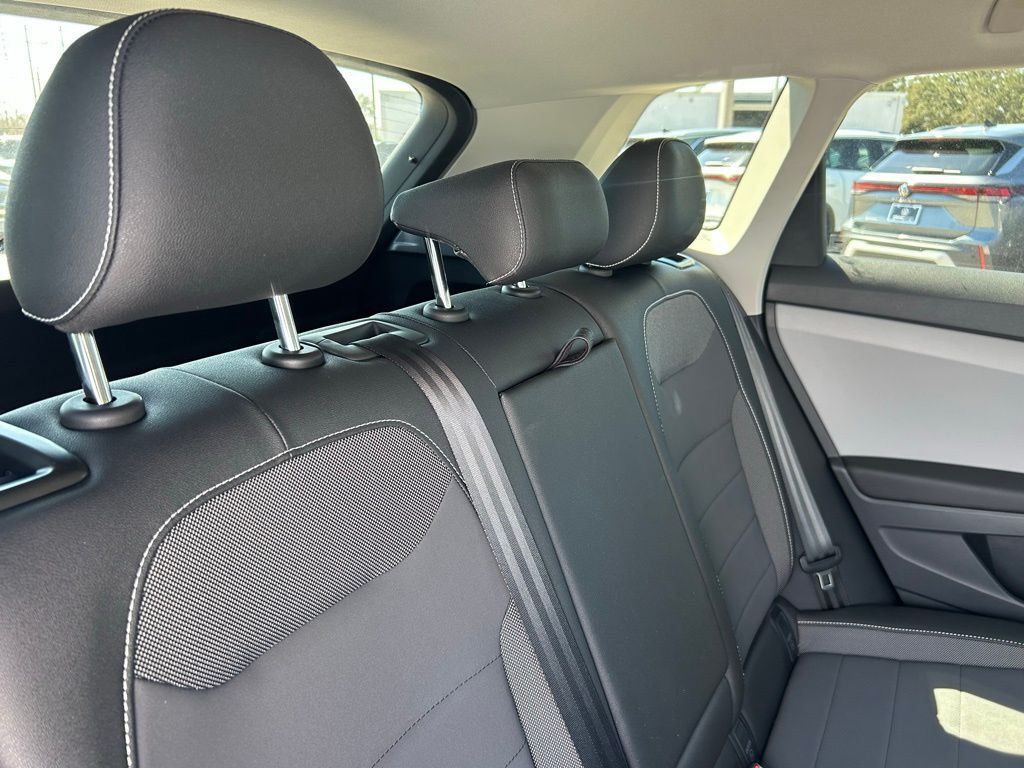 2023 Volkswagen Taos 1.5T SE Tampa FL