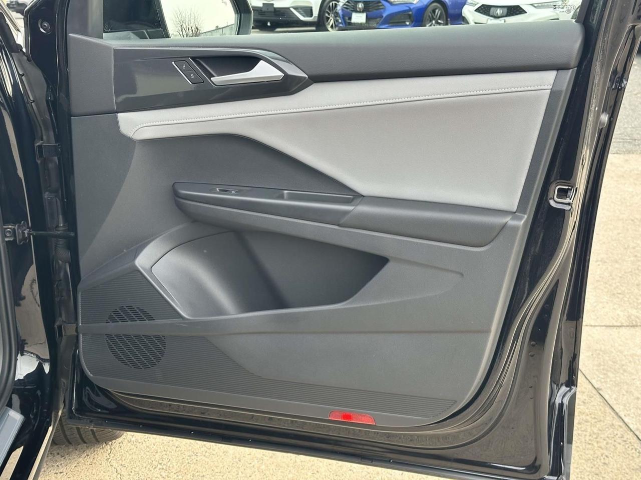 2023 Volkswagen Taos 1.5T SEL Woodbridge VA