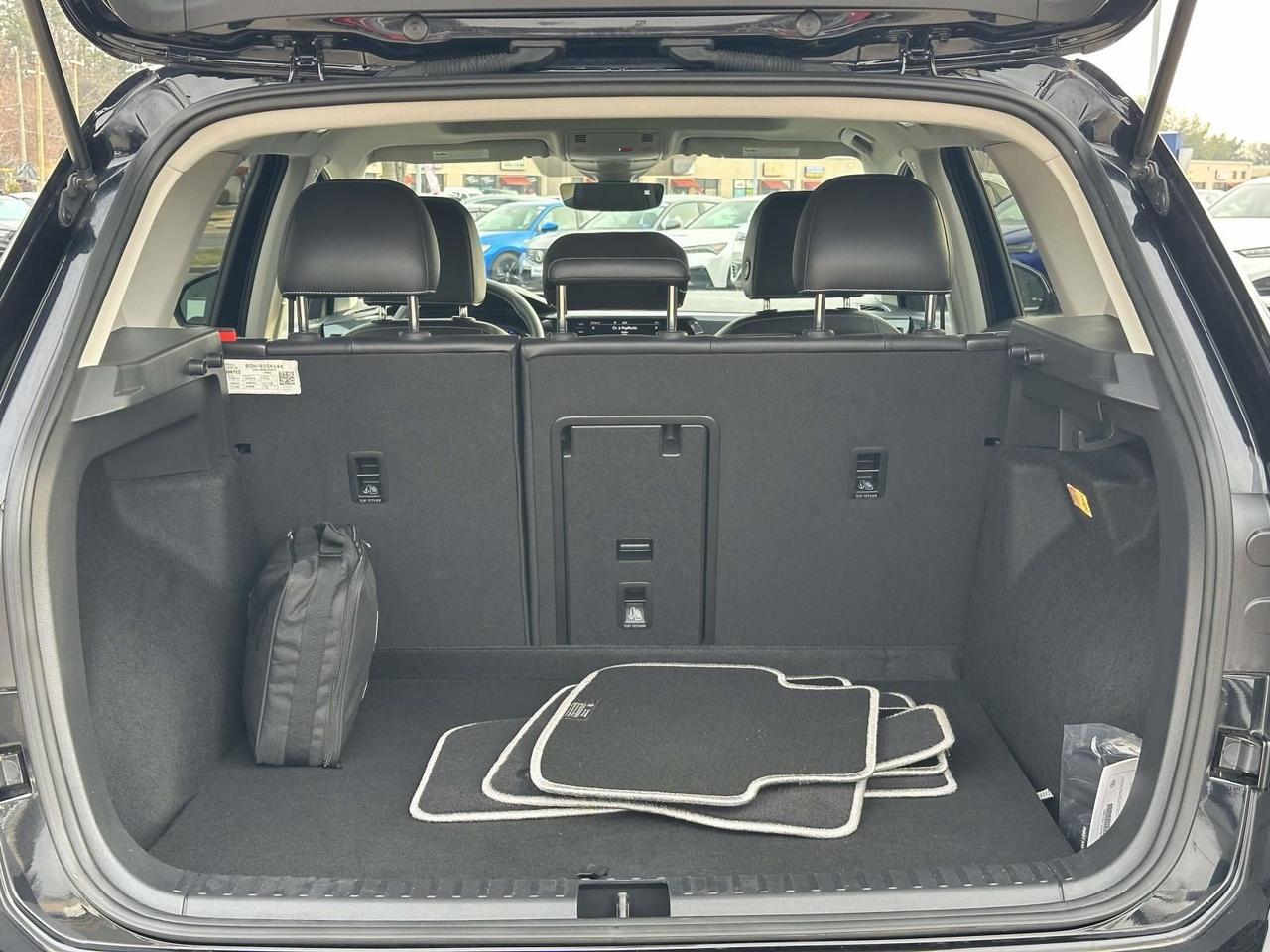 2023 Volkswagen Taos 1.5T SEL Woodbridge VA